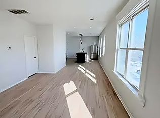 2622 W Vine St #2622, Milwaukee, WI 53205