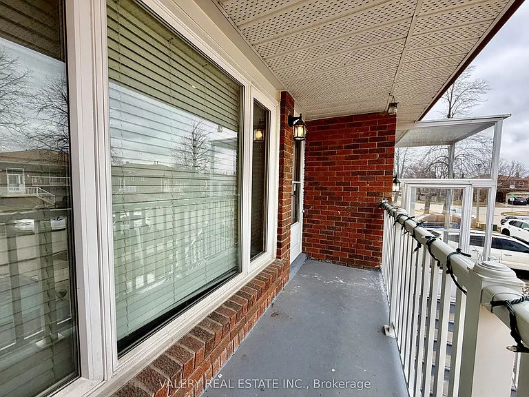 72 Dantek Ct — Photo 9