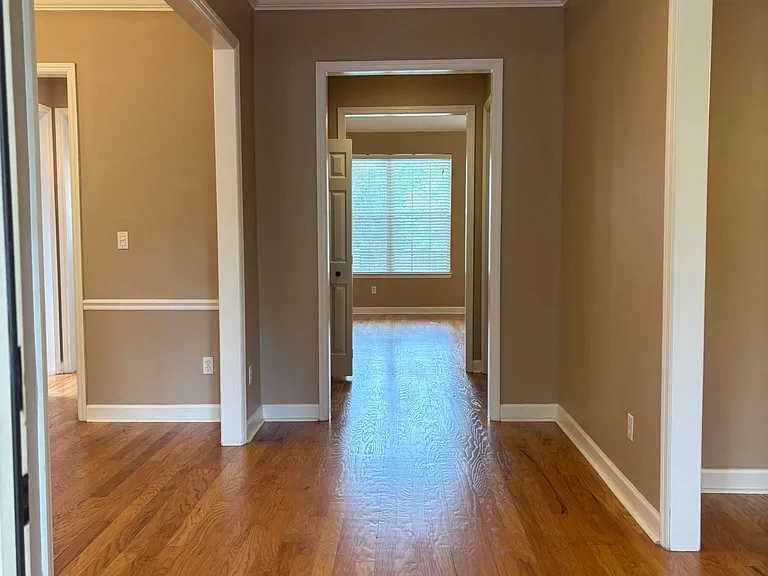 3722 Longfellow Rd — Photo 5