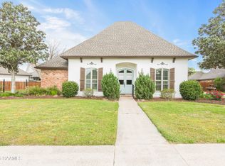 106 Pleasant Lake Dr, Youngsville, LA 70592