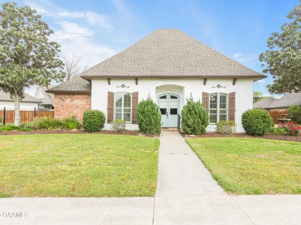 106 Pleasant Lake Dr, Youngsville, LA 70592