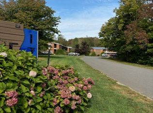 172 Camden St APT 12, Rockland, ME 04841