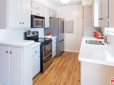 1048 9th St APT 4, Santa Monica, CA, 90403