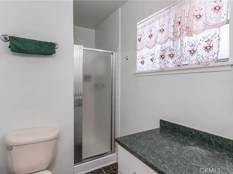 11543 Swinton Ave — Photo 20