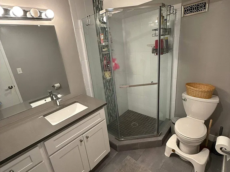 1155 Ash St #201 — Photo 6