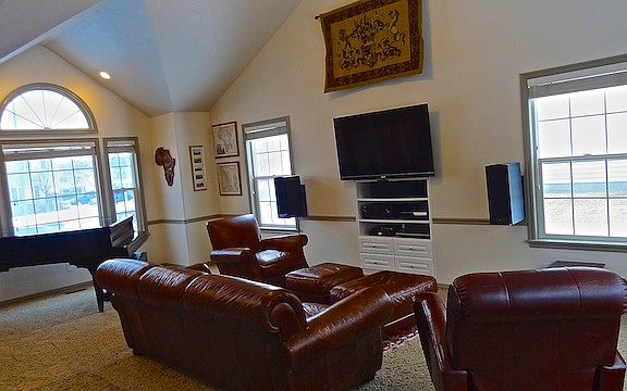 3 Family room