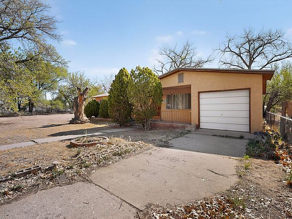3rd image of 3956 Corrales Rd