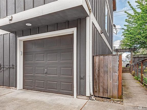4th image of 6630 A Corson Ave S