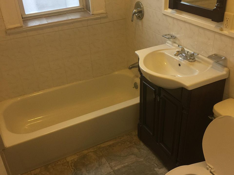 2nd image of 40 Lenox Ave APT 404
