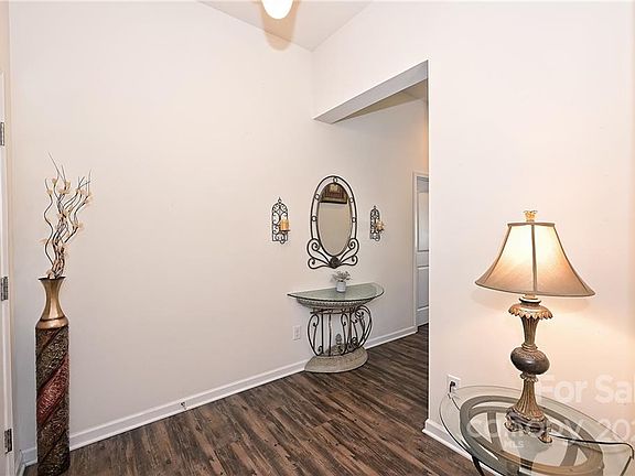 5th image of 10620 Kempsford Dr