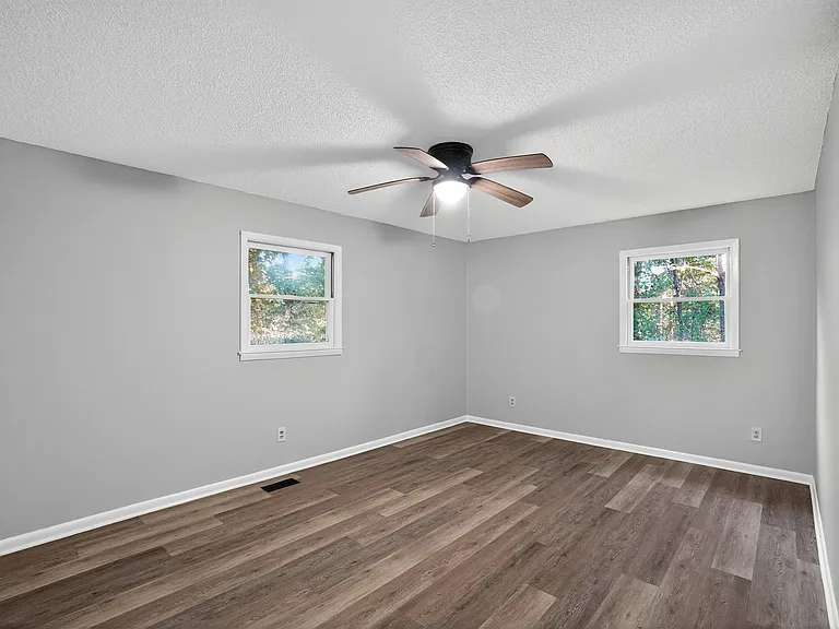 1494 Carpenter St — Photo 31