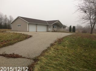 4388 Fond Du Lac Dr, Slinger, WI 53086