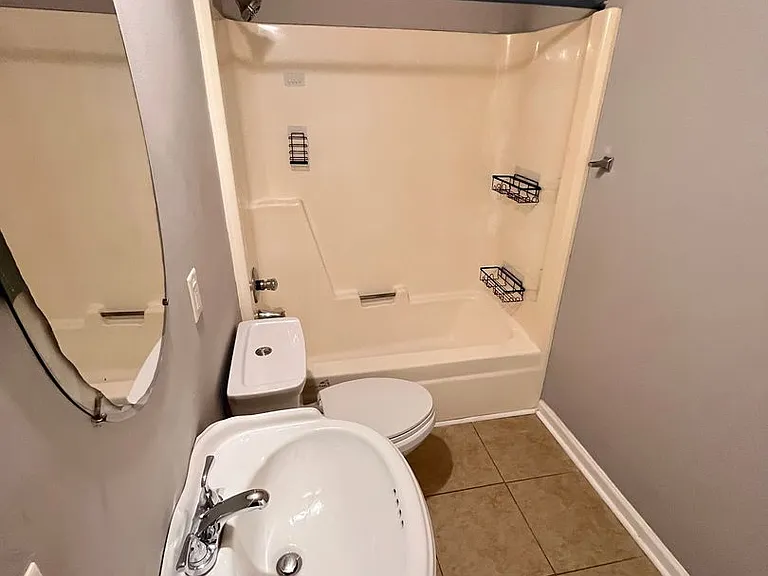 130 Crescent Cir — Photo 19