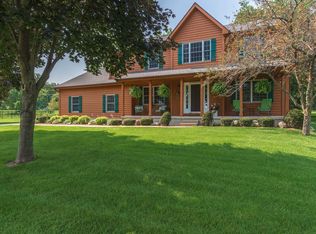 14078 Fox Hills Rd, Bloomington, IL 61705