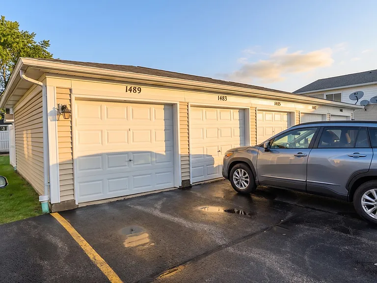 1483 Cornell Ct #1483 — Photo 4