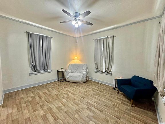 2nd image of 608 Adams St