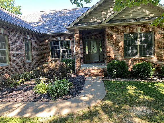 2nd image of 1319 E Lake Dr #1
