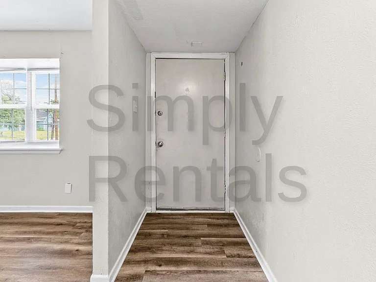 3513 Washington St — Photo 9