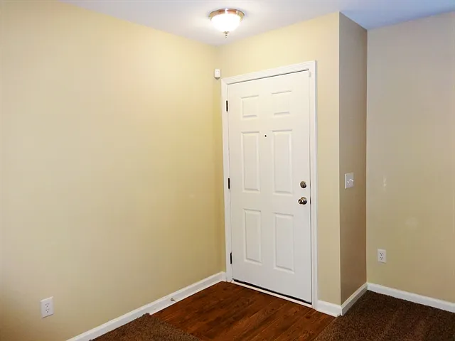 506 Evening Shade Dr — Photo 2