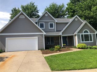 6026 Cobblestone Dr, Erie, PA 16509