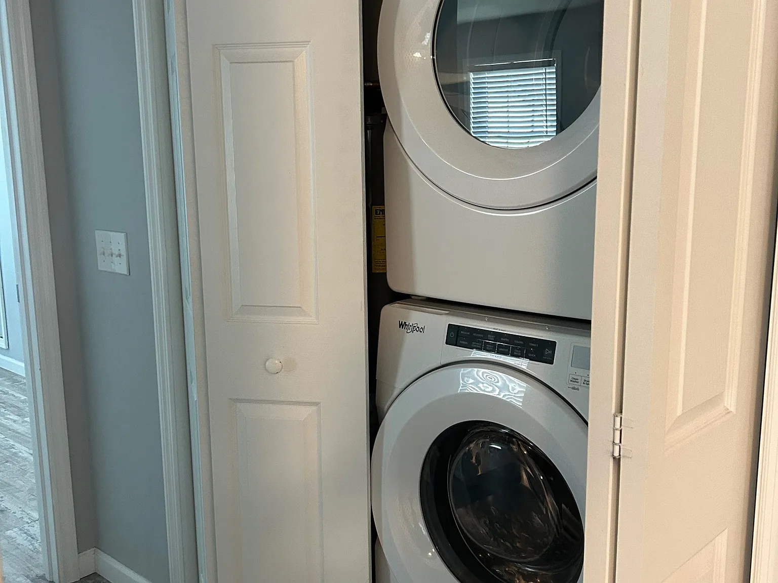 2 bed, 900 sqft, $2,000 — Photo 4