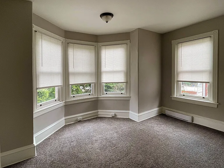 Haws Ave — Photo 17