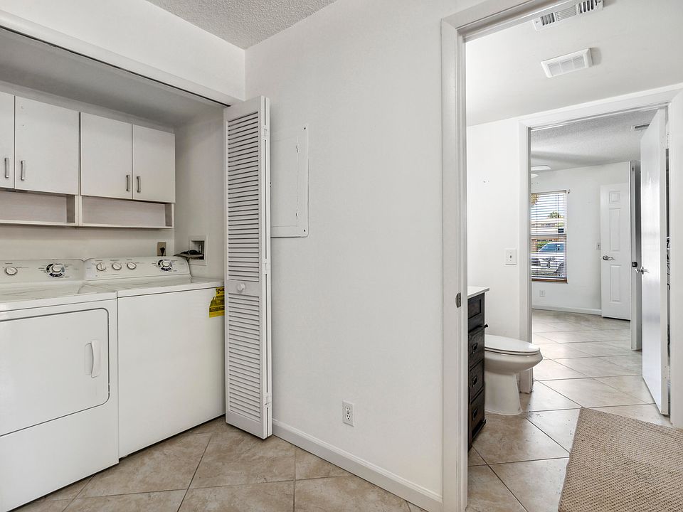 1st image of 353 Maplecrest Circle