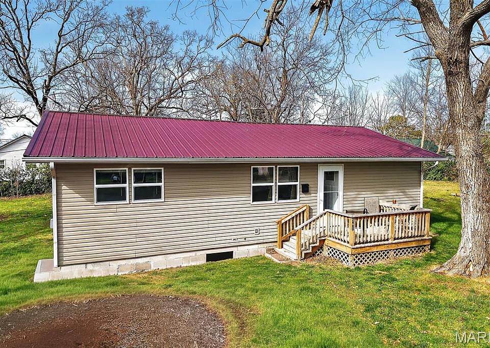 1st image of 541 Hood St