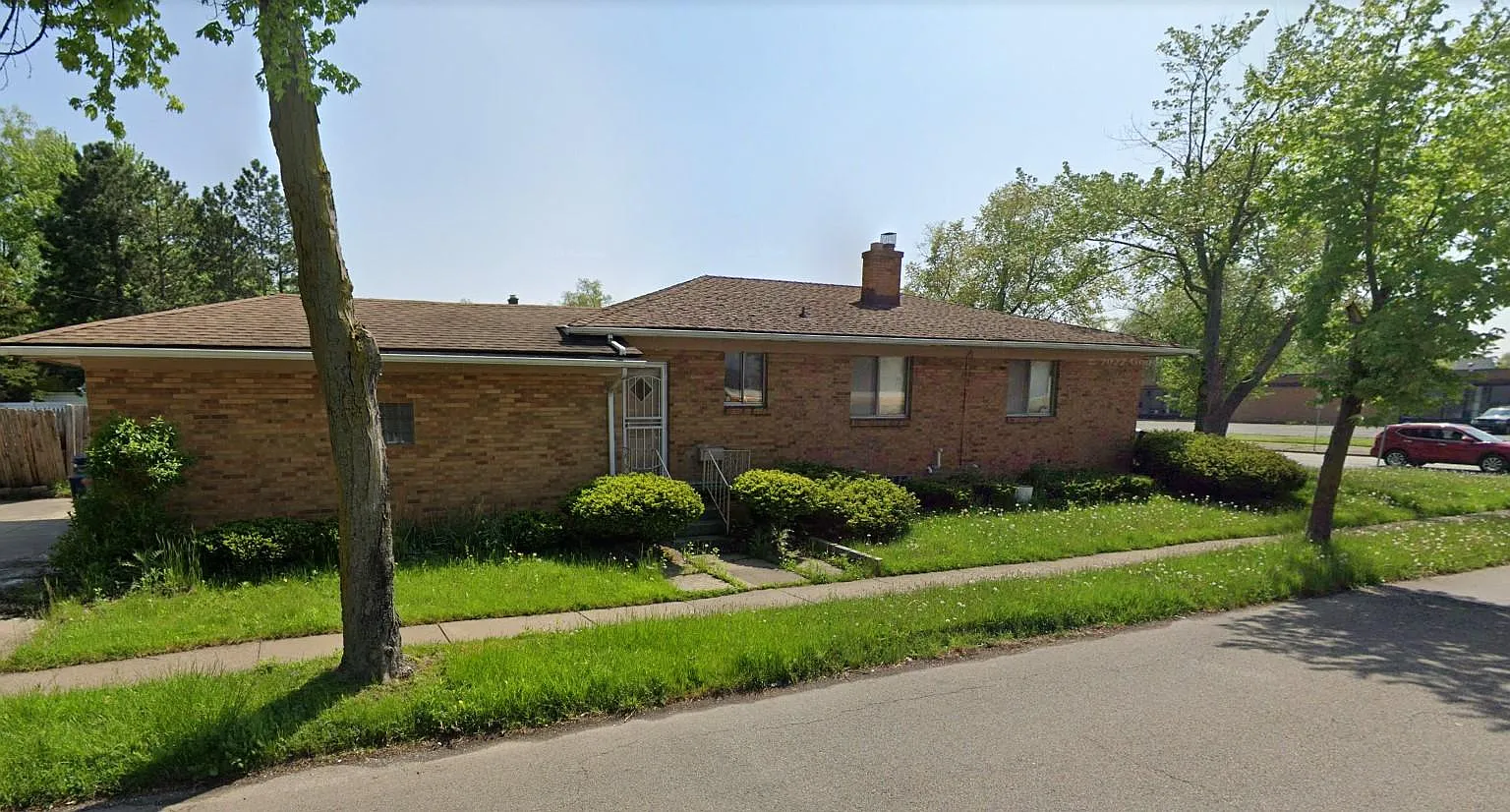3 bed, 1592 sqft, $2,200 — Photo 2