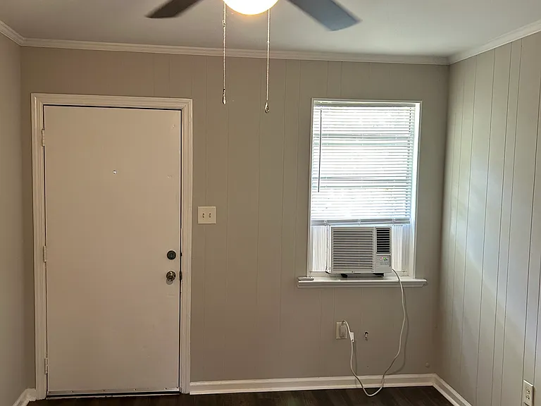 4602 Hyde Ave #1 — Photo 6