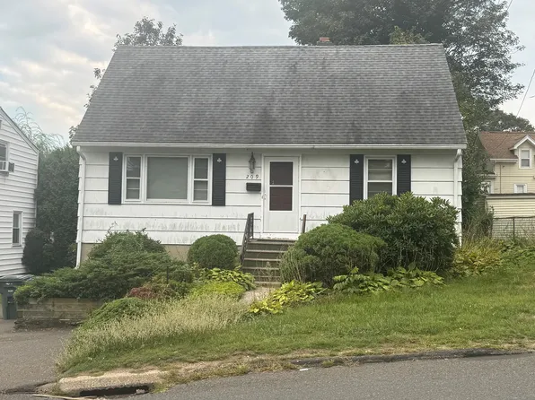 209 Old Town Road, Bridgeport, CT 06606
