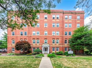15820 Van Aken Blvd APT 401, Shaker Heights, OH 44120