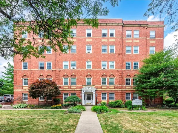 15820 Van Aken Blvd APT 401, Shaker Heights, OH 44120