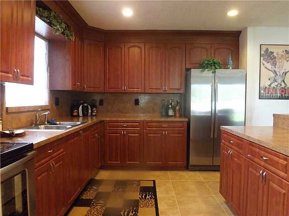 2nd image of 4516 SW 35th Ave