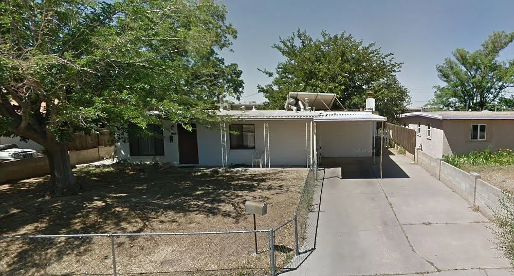 3 bed, 1221 sqft, $1,845 — Photo 2