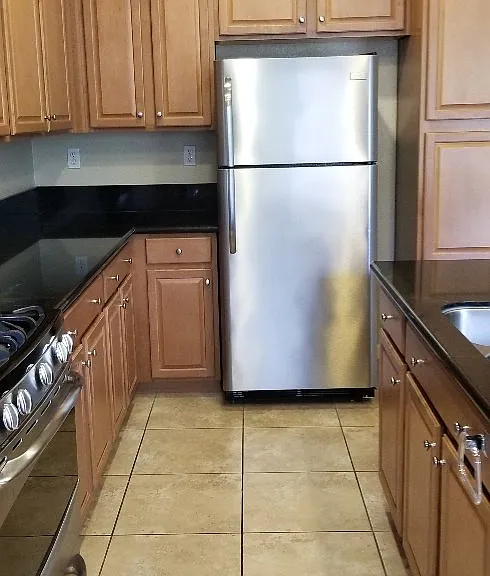 12015 Country Garden Dr — Photo 10