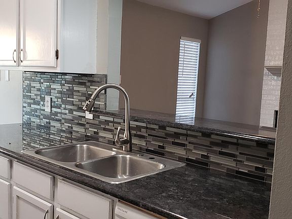 3rd image of 207 Nunn Ave #B