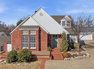 1425 E 21st St, Tulsa, OK 74114