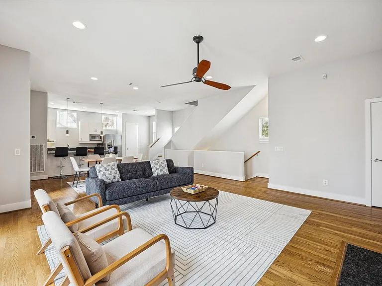2404 Fairview Ave #C — Photo 13