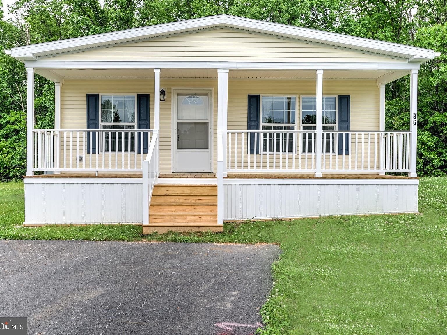 74 Meadowview Dr, New Bloomfield, PA 17068 Zillow