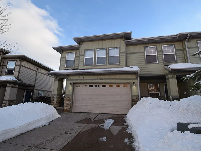2182 E Whitekirk Way — Photo 1