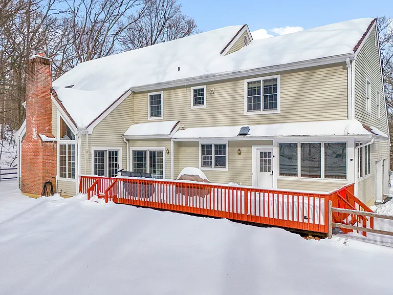 50 Evergreen Row — Photo 16