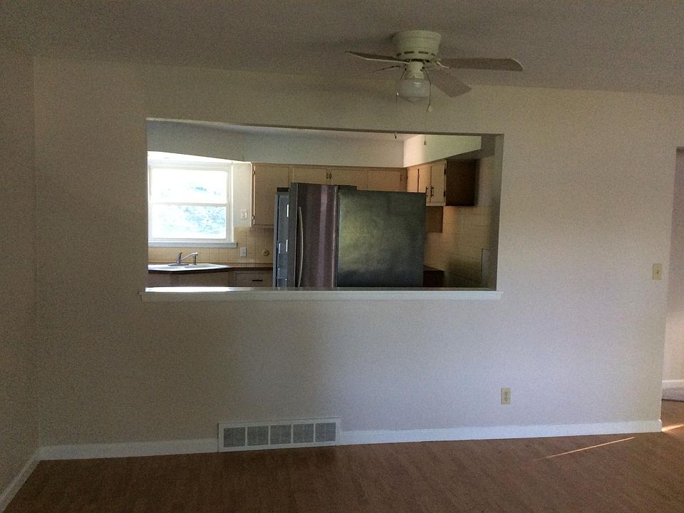 1st image of 4770 Greenfield Dr #1