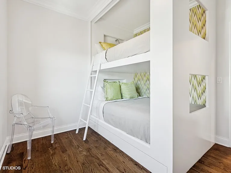 1215 W Barry Ave #3 — Photo 34
