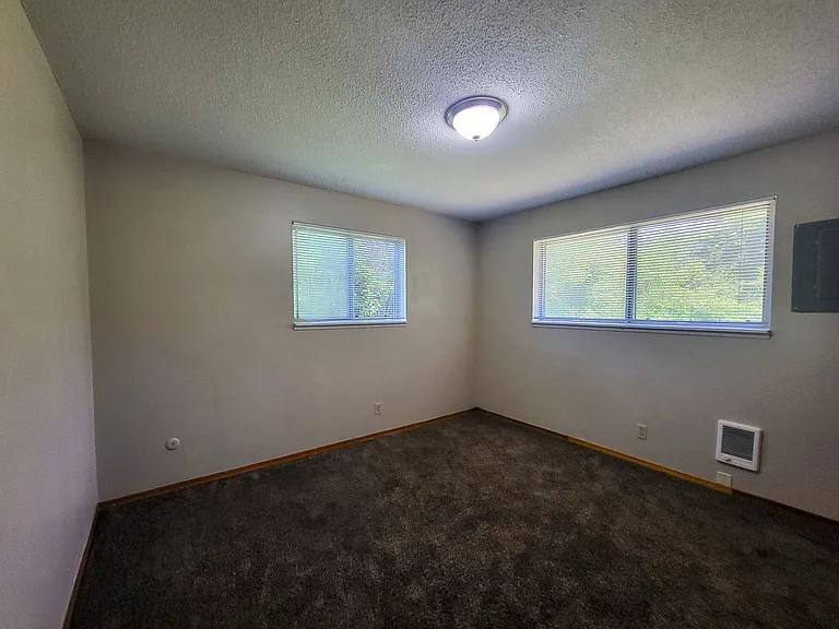 3874 Liberty Rd S — Photo 8