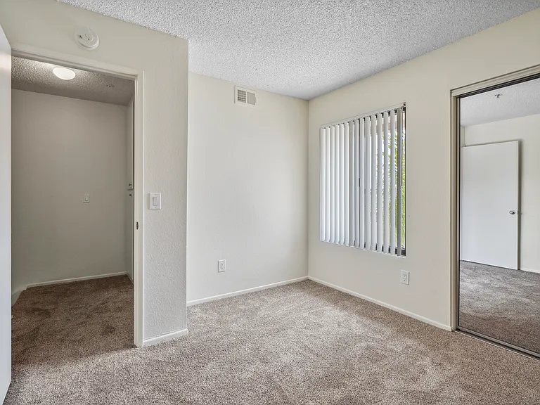 Kimberly Terrace — Photo 37