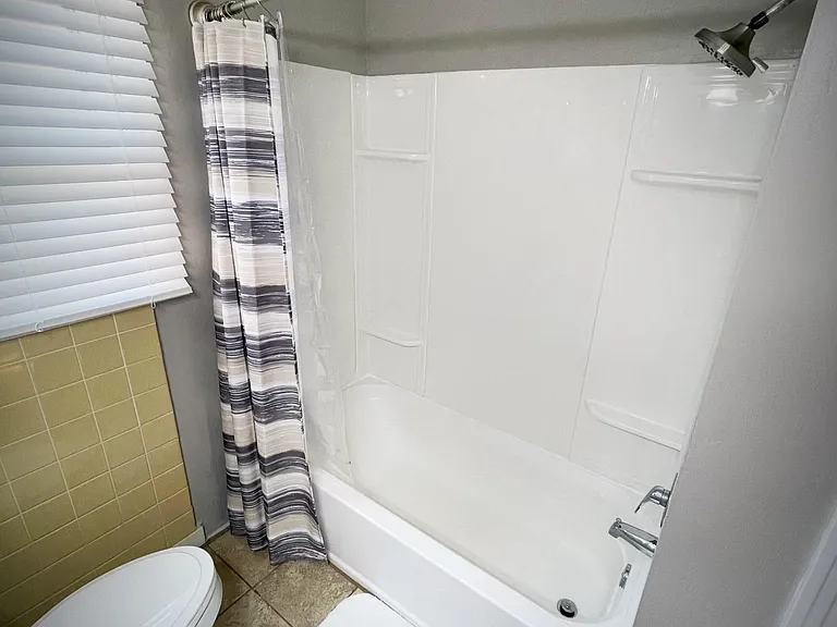 45 E Caldwell Ave — Photo 10