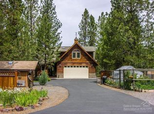 56011 Snow Goose Rd, Bend, OR 97707