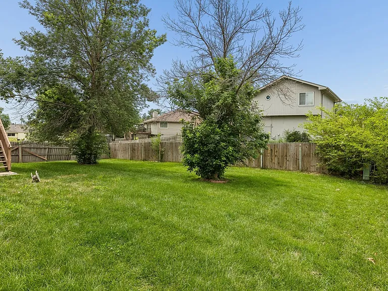 2402 King Dr — Photo 28