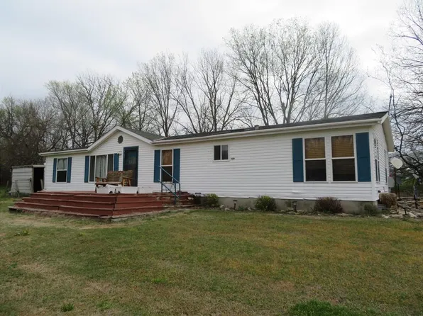 22600 W 387th St, Fontana, KS 66026